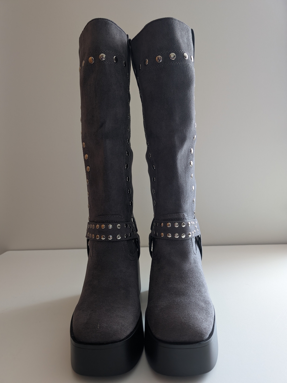 AZALEA WANG Muna Gray Suede